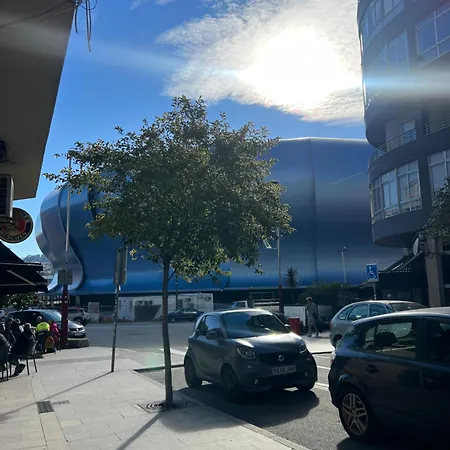 Amplia Y Privada, En A 5 Mnts De La Playa , Apartamento Compartido *